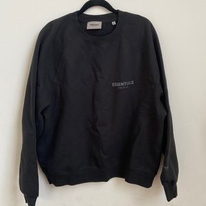 Essentials sweater 🔥🔥🔥🔥